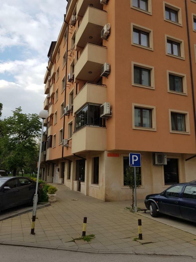 Хепи Апартмънтс Plovdiv Bagian luar foto